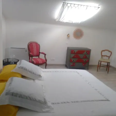 La Petite Maison Dans La Prairie 3* Scillé