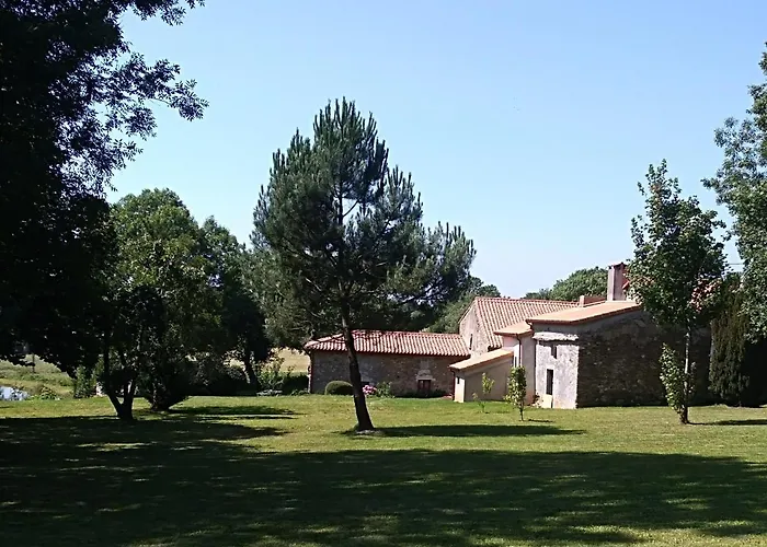 La Petite Maison Dans La Prairie 3*